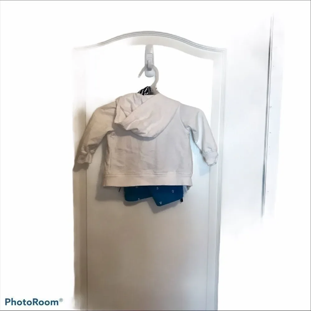 Carter's Hooded Outfit 9 Month Boys Three Piece